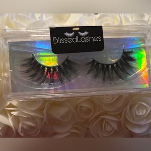 3D Mink Lashes By Blissed Lashes